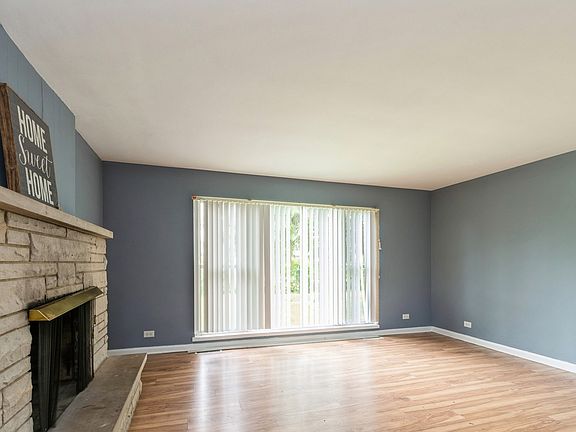 4th image of 1412 Burnham Ave