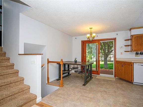 5th image of 2214 22nd St W