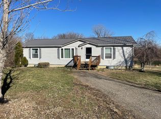 11904 S Jordan Rd, Carbondale, KS 66414