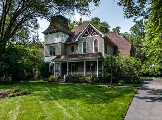 1414 E Olive St, Arlington Hts, IL 60004