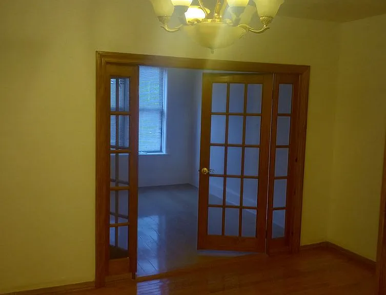 692 New York Ave #2 — Photo 3