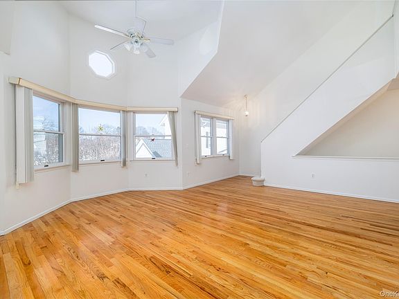 4th image of 22 Ridgewood Drive