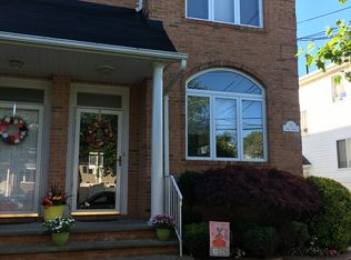 28 Jumel St, Staten Island, NY 10308