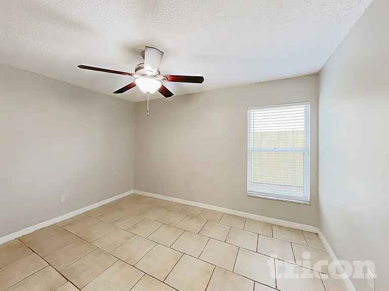 2810 Manor Hill Dr — Photo 13