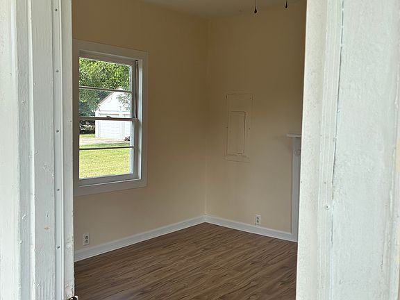 5th image of 608 Alta Vista Ave
