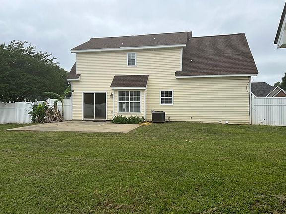 2nd image of 100 Indianola Ct