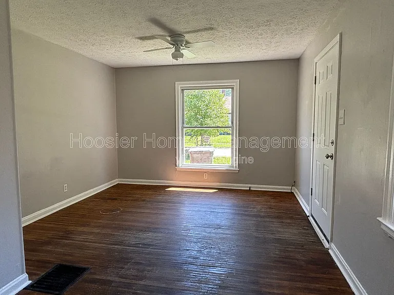932 N Leland Ave #932 — Photo 7