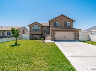 3330 E Ringneck Dr, Idaho Falls, ID 83401