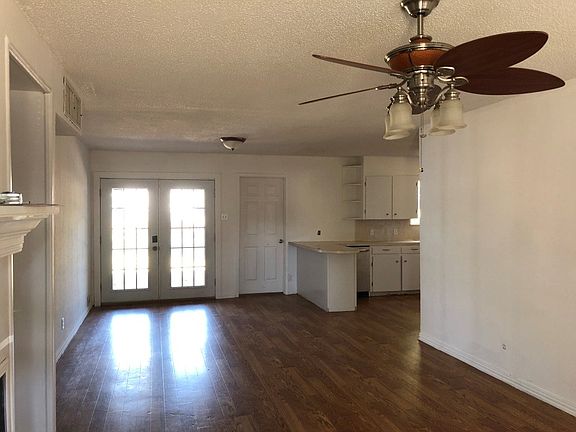 5th image of 2120 Greenwood St