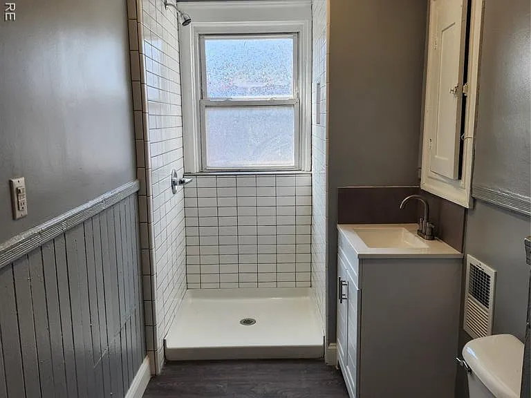 4207 4th St #7 — Photo 7