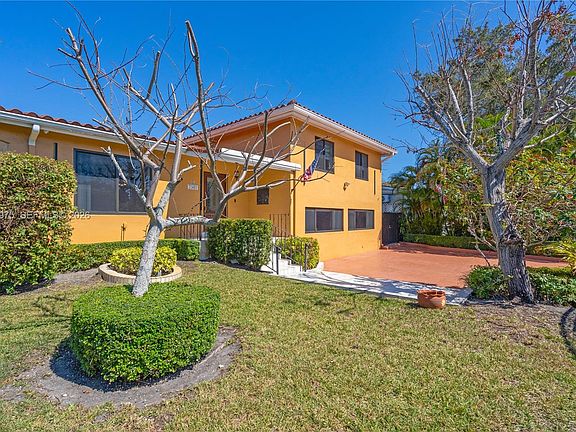 5th image of 7941 SW 18th Ter