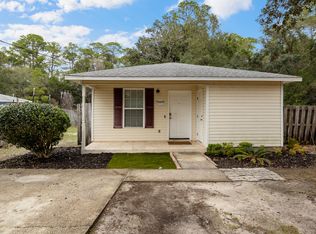 5668 Charter Cir, Gulf Breeze, FL 32563