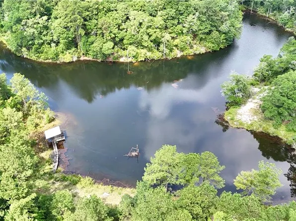 11375 Spring Lake Rd E, Chunchula, AL 36521