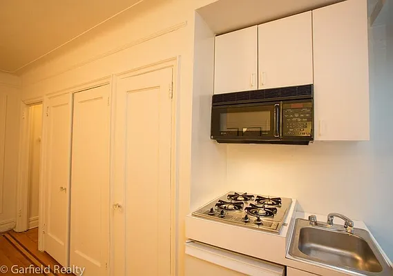 Rented by Garfield Realty  | media 30