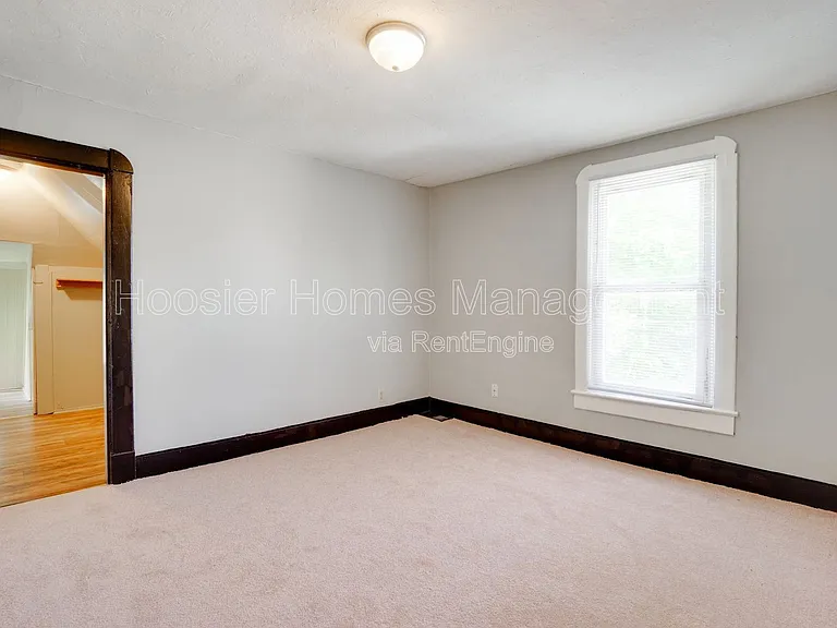 2511 Turner Ave — Photo 17