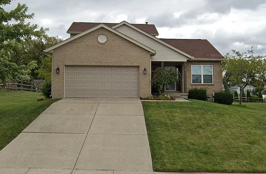 1st image of 3073 Macintosh Ln