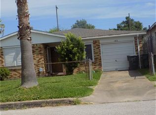3505 Ursuline St, Galveston, TX 77550