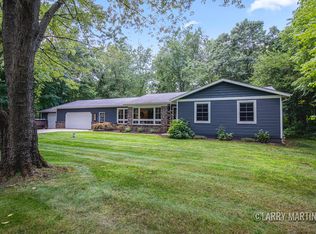 2864 Fairway Dr, Dorr, MI 49323