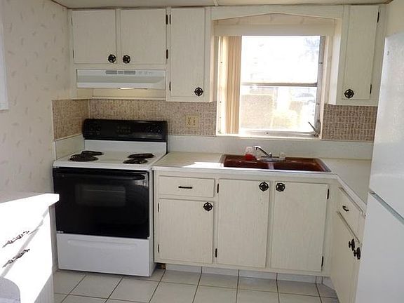 5th image of 2667 Dudley Dr E APT G
