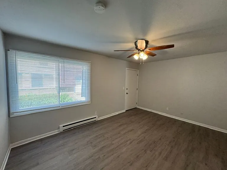 1694 Molitor Road — Photo 28