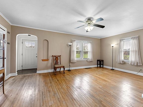 4th image of 542 W Hayes St