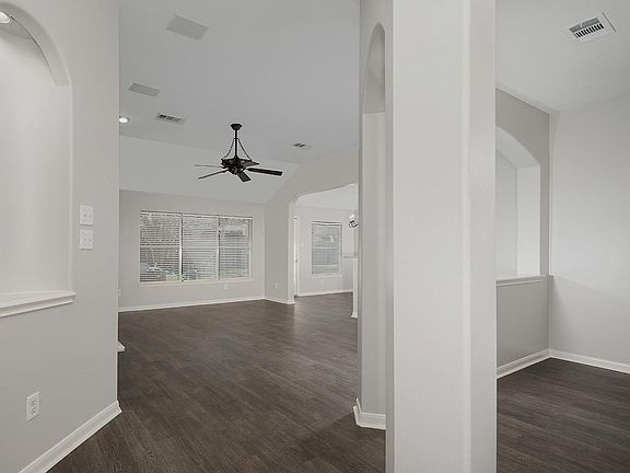 5th image of 19403 Evening Glen Cir