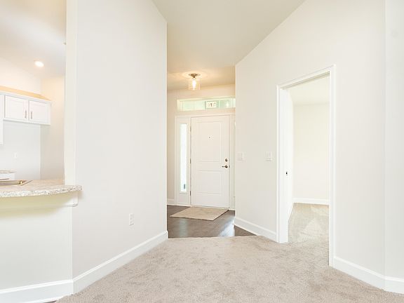 3rd image of 1343 Haverford Ln