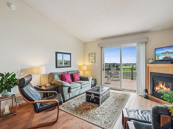 2nd image of 300 Wildwood Cir