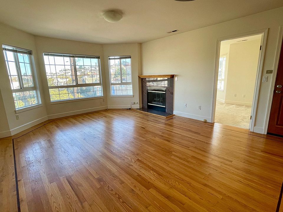 1st image of 438 Russia Ave