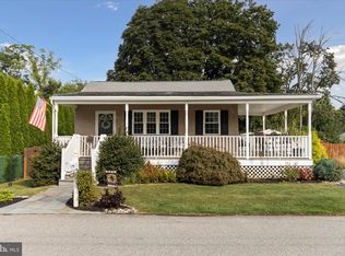 105 S Barry Ave, Norristown, PA 19403