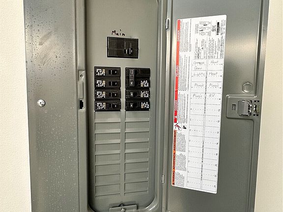 4th image of 9842 W.9 Road NW #B-29