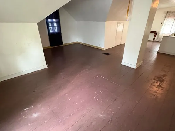 440 Cutler St, Waterloo, IA 50703