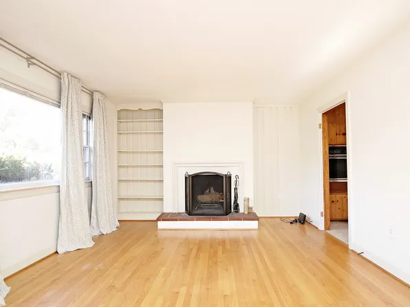 706 Grove Ave #A, Charlottesville, VA 22902
