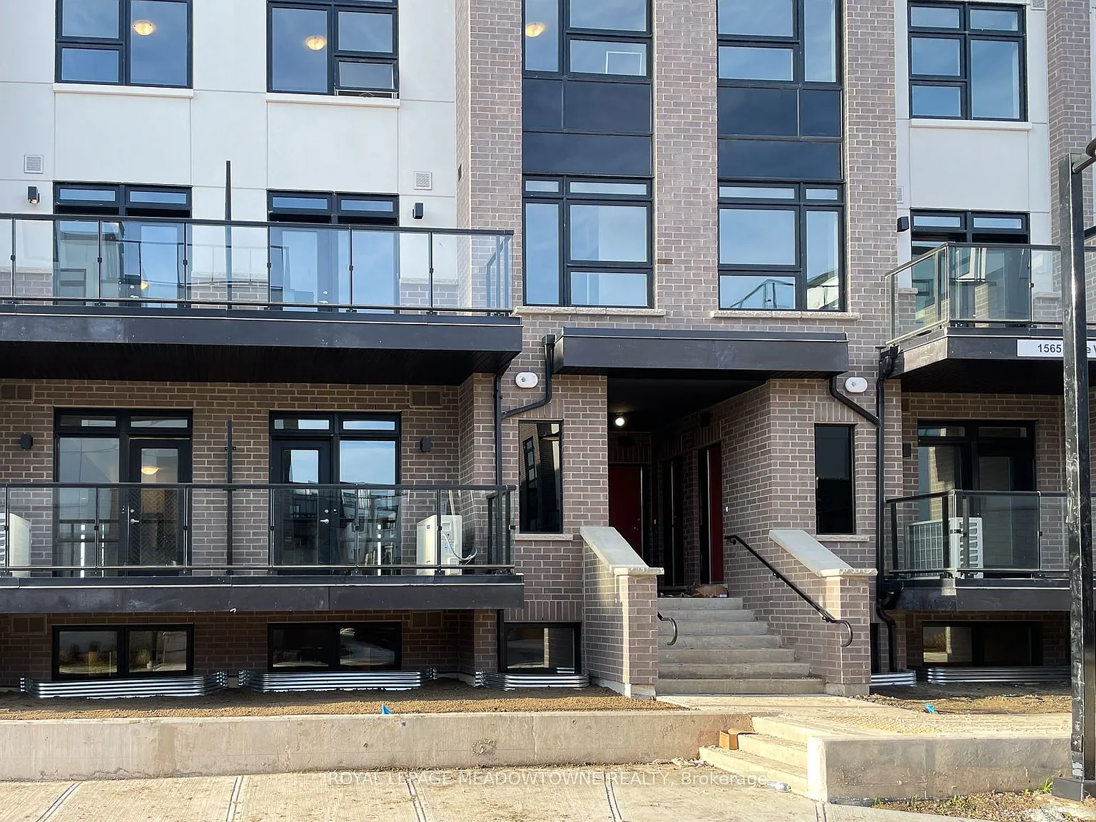 2 bed, $2,650 — Photo 2