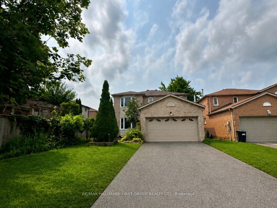 1st image of 6 Carruthers Cres
