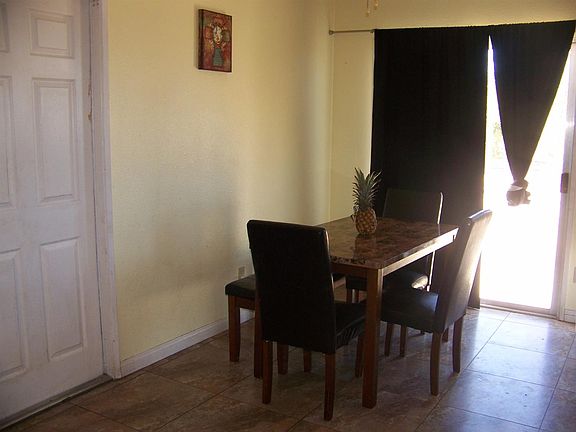 4th image of 9464 Buckthorn Ave