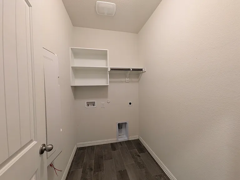9324 Bronze Meadow Dr — Photo 34