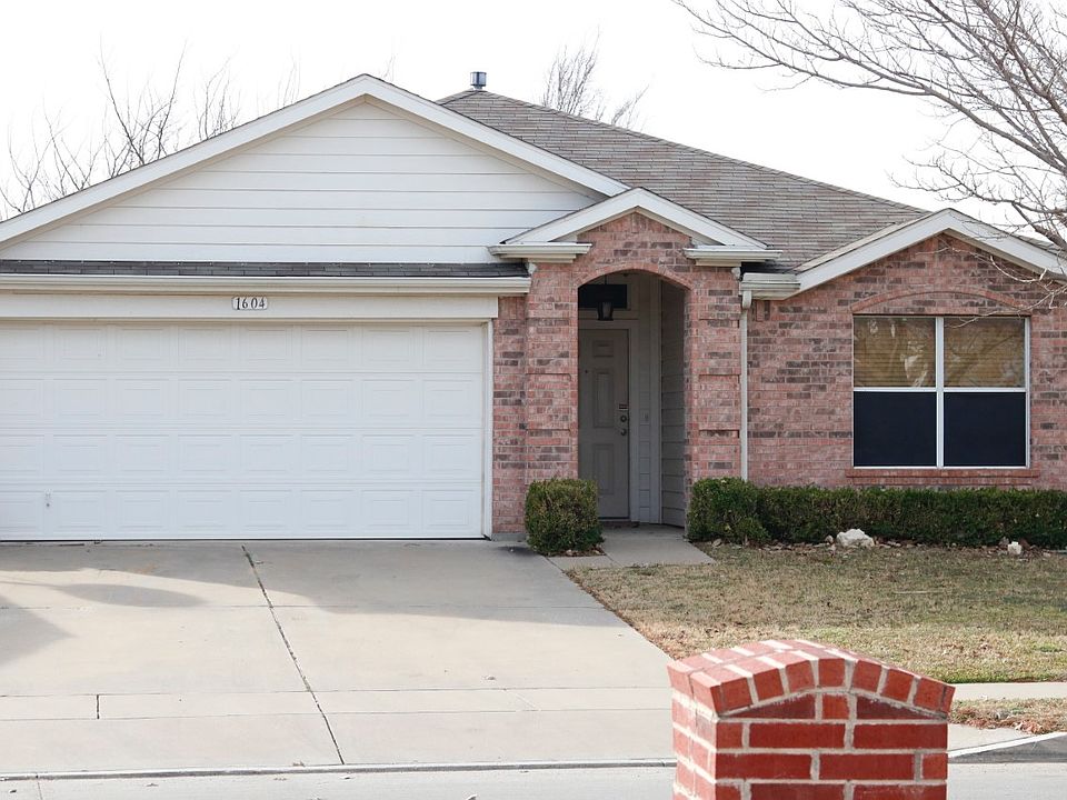 1st image of 1604 Desperado Rd