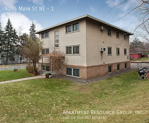 4255 Main St NE Photo 1