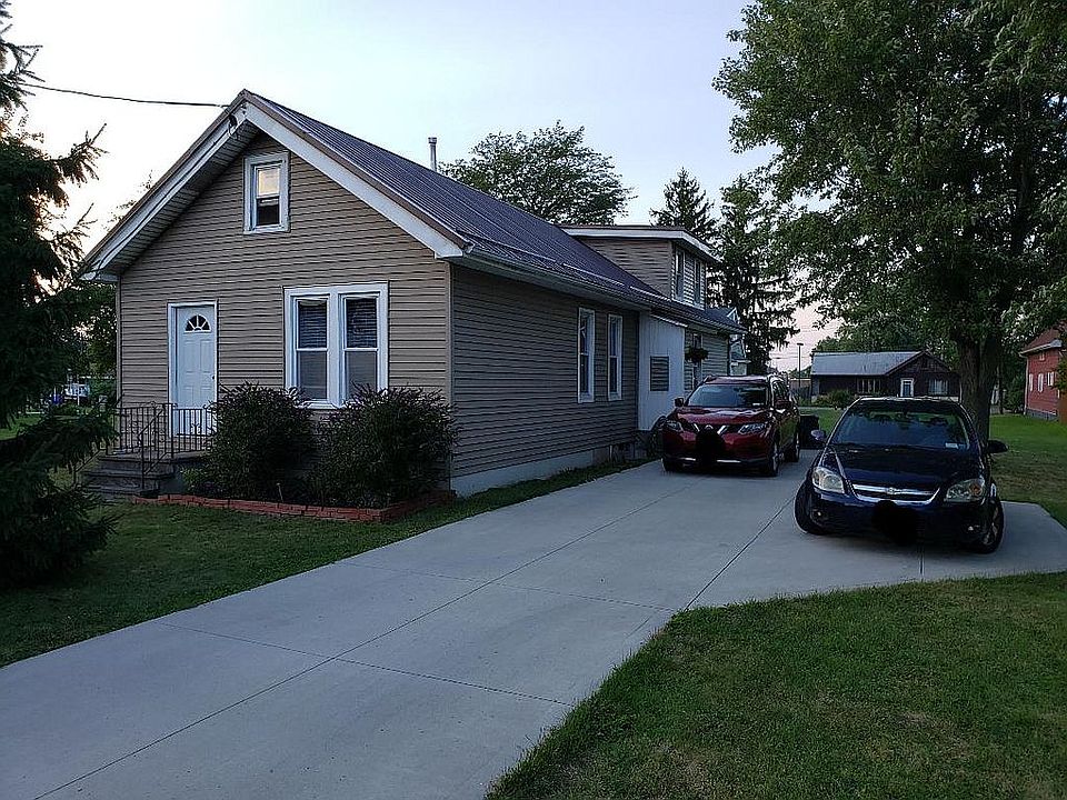1st image of 34 Schuster Ave