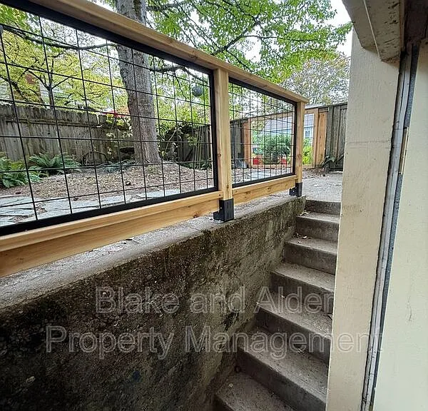 7824 SE 11th Ave — Photo 35