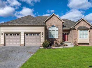 26 Boulder Rd, Hanover, PA 17331