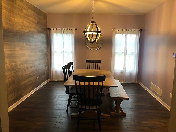 Separate Dining room 