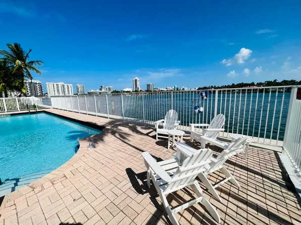 952 Bay Dr #6, Miami Beach, FL 33141