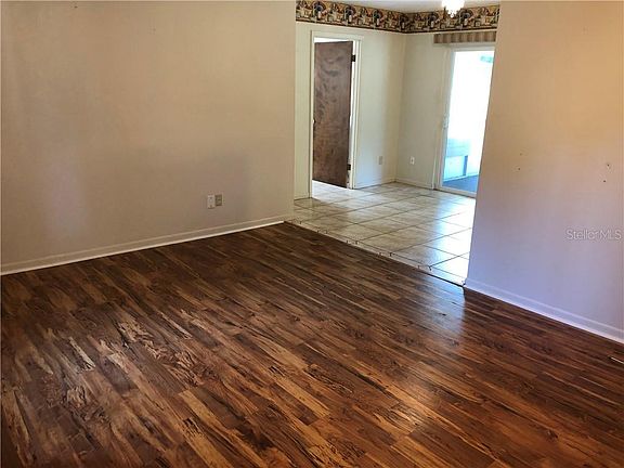 2nd image of 1532 N Normandy Blvd