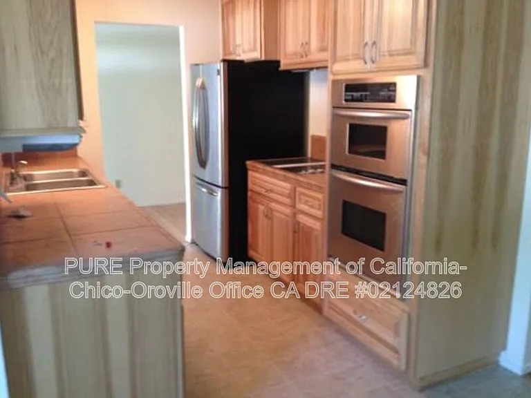 1265 Zack Cir — Photo 4