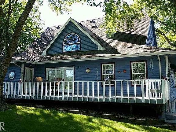 4th image of 2580 Tamarack Ct
