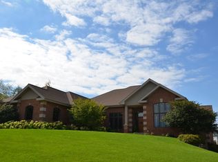 683 Inverness St, Oregon, WI 53575