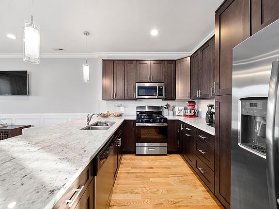 4th image of 4019 N Monticello Ave #3