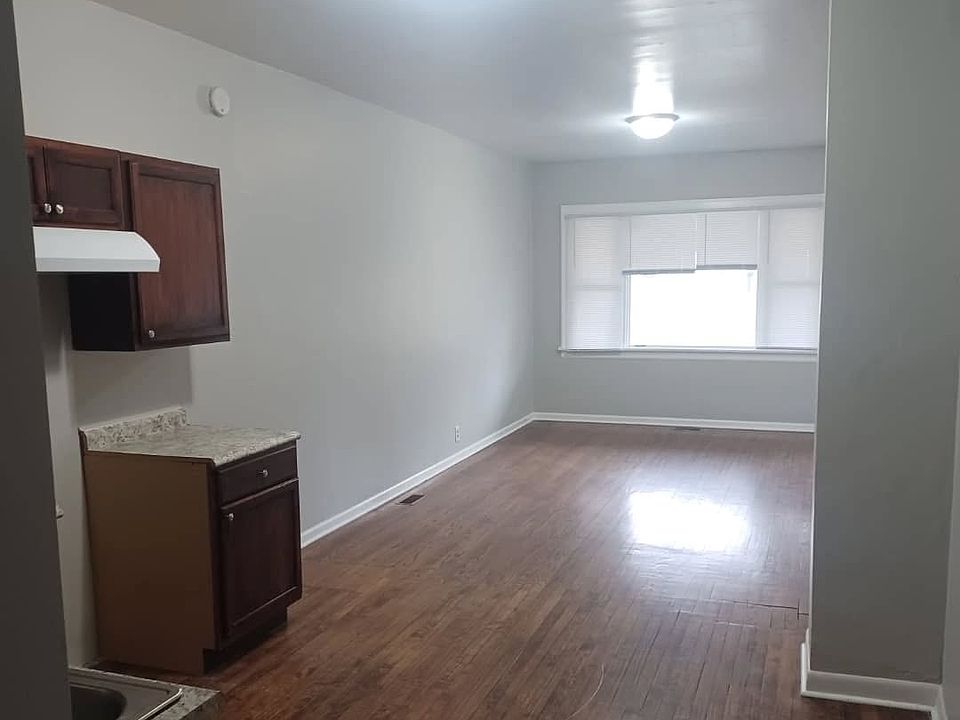 2nd image of 4909 Baring Ave Front 1